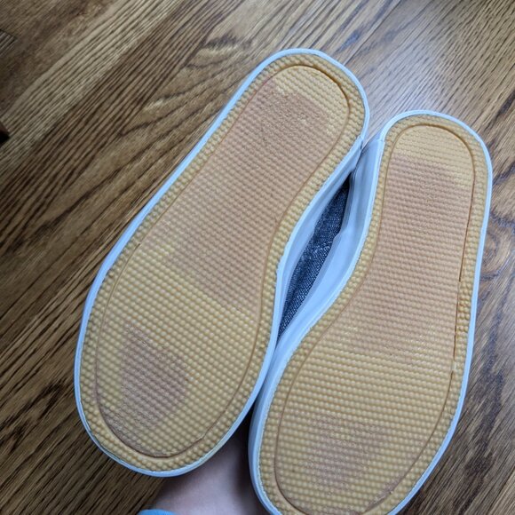 Old Navy Classic Chambray slip on shoes size 10 - Picture 2 of 9